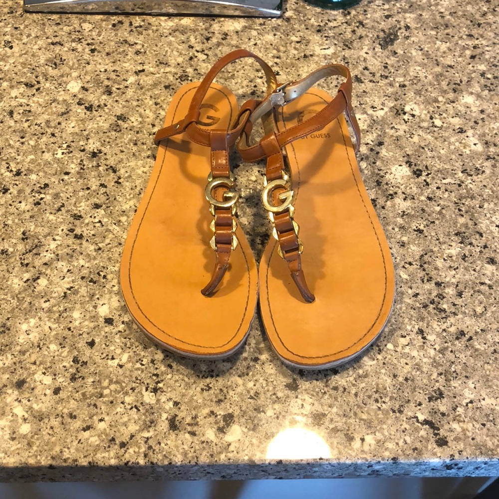 GUESS SANDALS